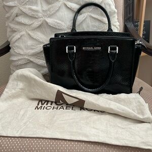 Michael Kors Black Snake embossed Selma EUC w, long strap. And Dust bag